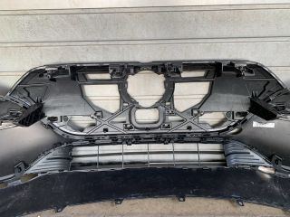 bontott MERCEDES-BENZ EQS Első Lökhárító (Üresen)