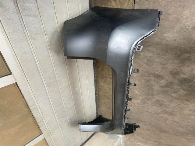 bontott MERCEDES-BENZ EQS Hátsó Lökhárító (Üresen)