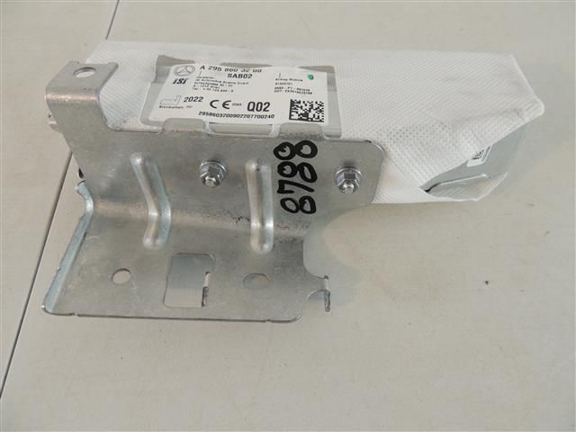 bontott MERCEDES-BENZ EQS Utasoldali Légzsák