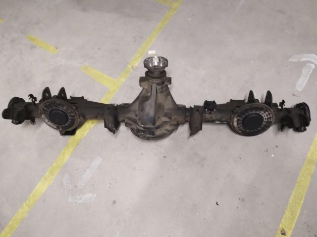 bontott MERCEDES-BENZ G-CLASS Hátsó Bölcső