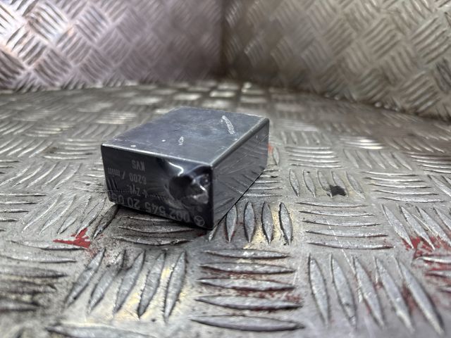 bontott MERCEDES-BENZ G-CLASS Üzemanyag Szivattyú Relé