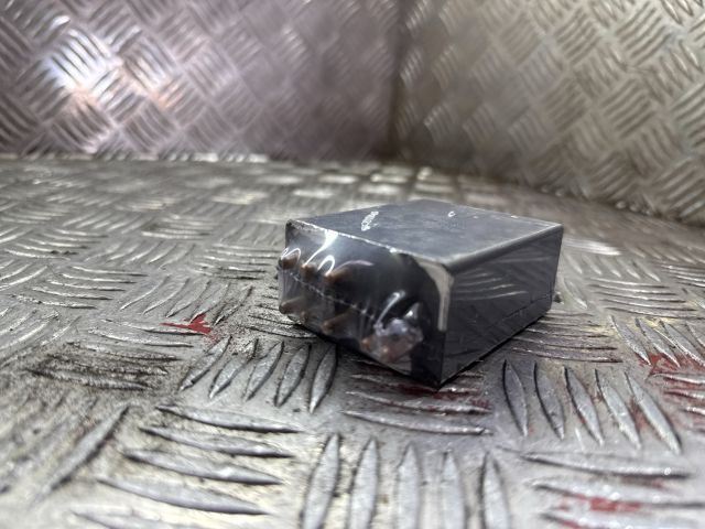 bontott MERCEDES-BENZ G-CLASS Üzemanyag Szivattyú Relé