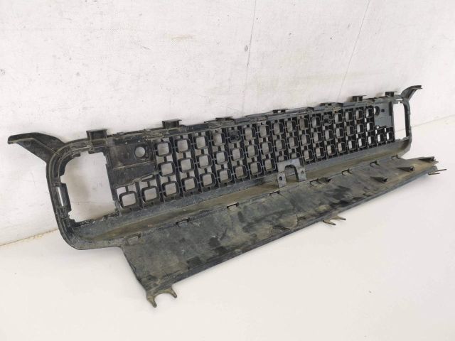 bontott MERCEDES-BENZ G-CLASS Első Lökhárító Alsó Középső Díszrács