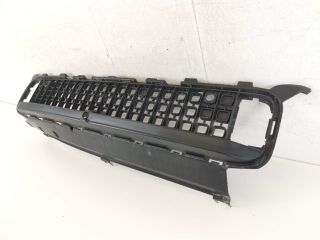 bontott MERCEDES-BENZ G-CLASS Első Lökhárító Alsó Középső Díszrács