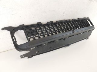 bontott MERCEDES-BENZ G-CLASS Első Lökhárító Alsó Középső Díszrács