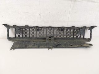 bontott MERCEDES-BENZ G-CLASS Első Lökhárító Alsó Középső Díszrács