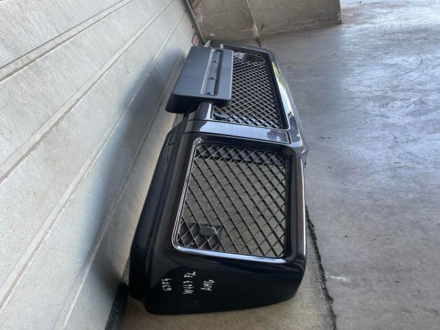 bontott MERCEDES-BENZ G-CLASS Első Lökhárító (Részeivel)