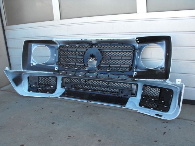 bontott MERCEDES-BENZ G-CLASS Első Lökhárító (Részeivel)