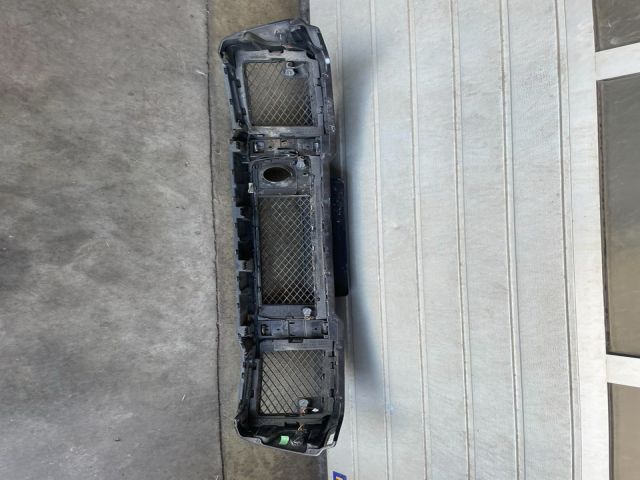 bontott MERCEDES-BENZ G-CLASS Első Lökhárító (Részeivel)