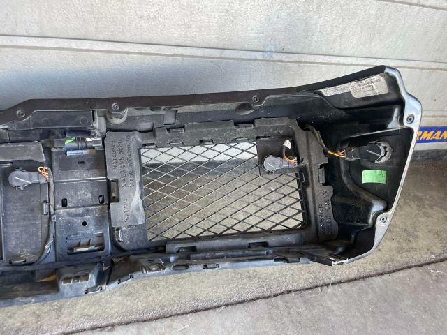 bontott MERCEDES-BENZ G-CLASS Első Lökhárító (Részeivel)