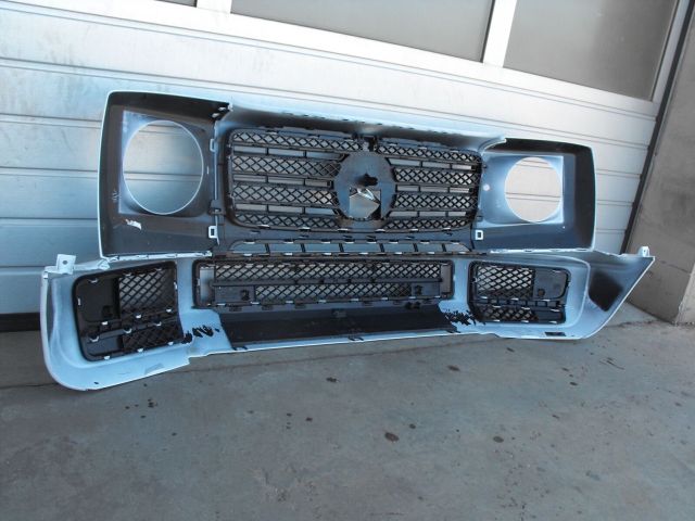 bontott MERCEDES-BENZ G-CLASS Első Lökhárító (Részeivel)