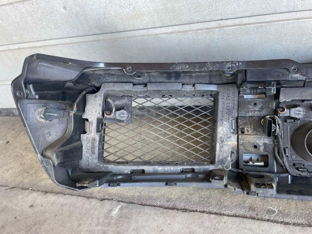 bontott MERCEDES-BENZ G-CLASS Első Lökhárító (Részeivel)