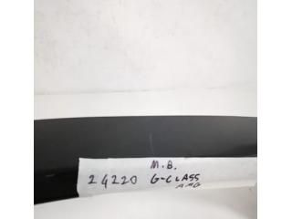 bontott MERCEDES-BENZ G-CLASS Jobb első Sárvédő Díszléc