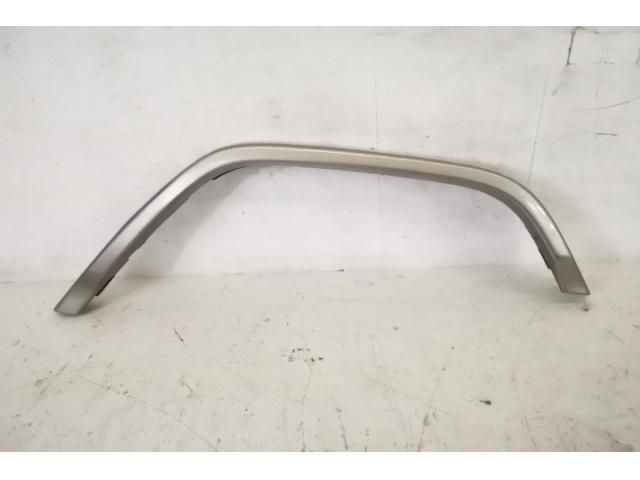 bontott MERCEDES-BENZ G-CLASS Jobb első Sárvédő Díszléc