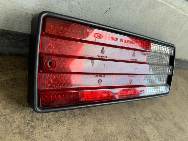 bontott MERCEDES-BENZ G-CLASS Jobb Hátsó Lámpa