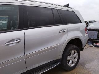 bontott MERCEDES-BENZ GL-CLASS Bal hátsó Ajtó (Üres lemez)