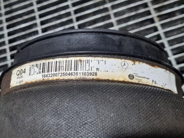 bontott MERCEDES-BENZ GL-CLASS Bal hátsó Rugó