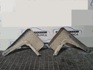 bontott MERCEDES-BENZ GL-CLASS Hátsó Sárvédő Gumi Pár