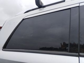 bontott MERCEDES-BENZ GL-CLASS Jobb C Oszlop Oldalablak Üveg