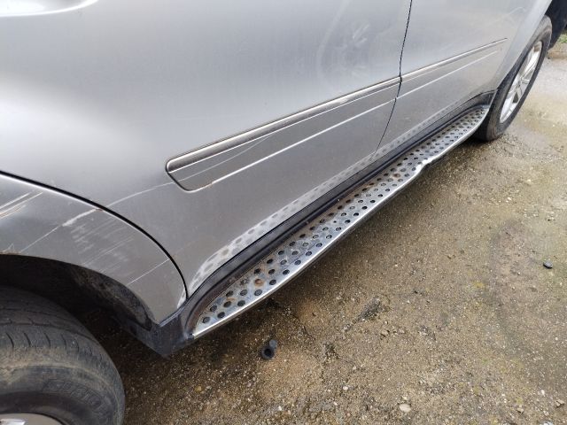 bontott MERCEDES-BENZ GL-CLASS Jobb Fellépő