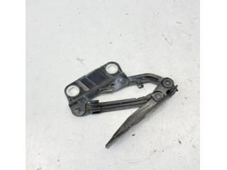 bontott MERCEDES-BENZ GL-CLASS Motorháztető Bal Zsanér