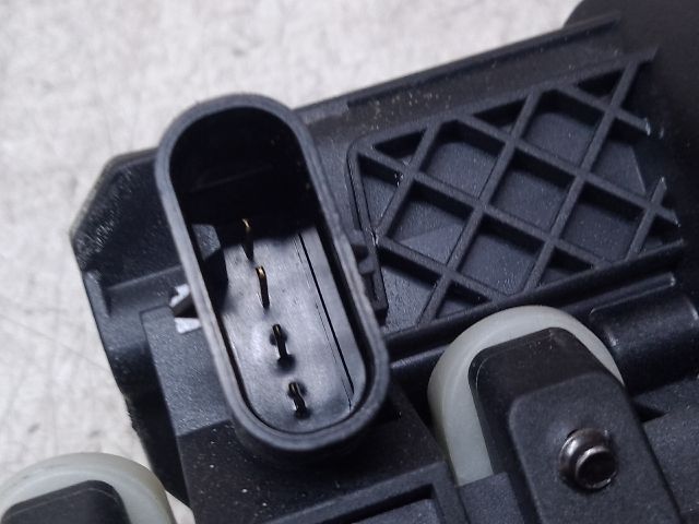 bontott MERCEDES-BENZ GL-CLASS Tolatókamera