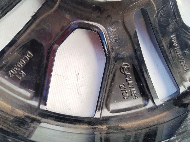 bontott MERCEDES-BENZ GLA Alufelni (1 db)