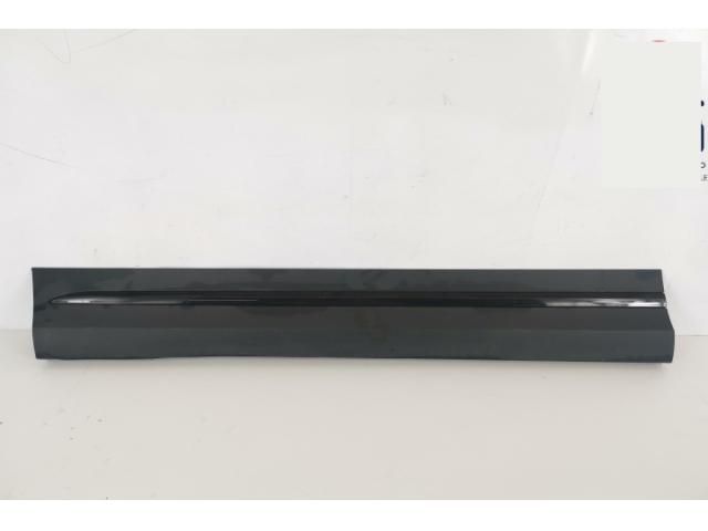 bontott MERCEDES-BENZ GLA Bal első Ajtó Díszléc