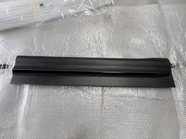 bontott MERCEDES-BENZ GLA Bal első Ajtó Díszléc