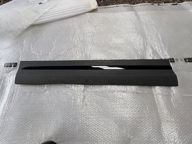 bontott MERCEDES-BENZ GLA Bal első Ajtó Díszléc