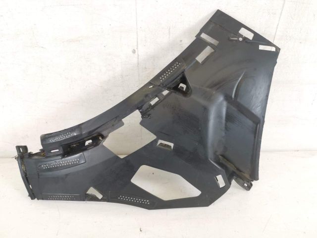 bontott MERCEDES-BENZ GLA Bal első Lökhárító Tartó (Műanyag)