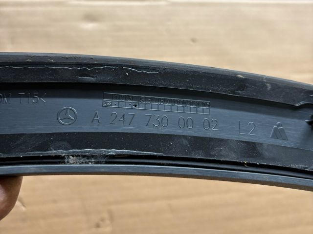 bontott MERCEDES-BENZ GLA Bal hátsó Ajtó Díszléc