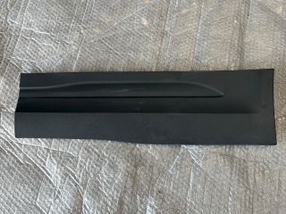 bontott MERCEDES-BENZ GLA Bal hátsó Ajtó Díszléc