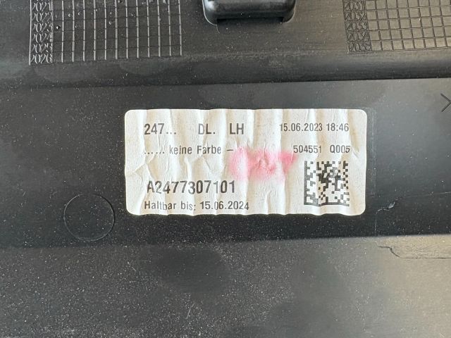 bontott MERCEDES-BENZ GLA Bal hátsó Ajtó Díszléc