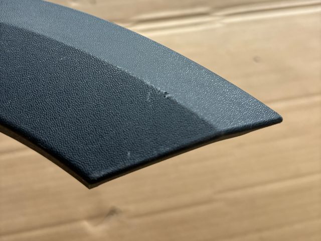 bontott MERCEDES-BENZ GLA Bal hátsó Ajtó Díszléc