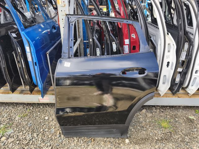 bontott MERCEDES-BENZ GLA Bal hátsó Ajtó (Üres lemez)