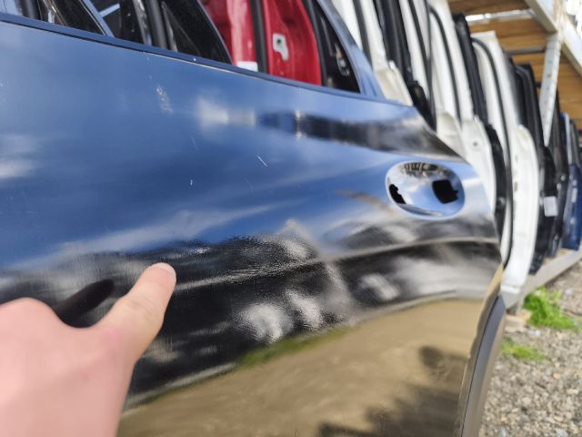 bontott MERCEDES-BENZ GLA Bal hátsó Ajtó (Üres lemez)