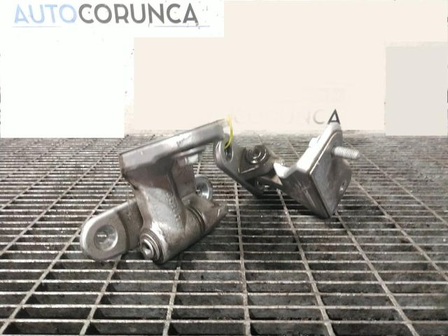 bontott MERCEDES-BENZ GLA-CLASS Ajtó Zsanér (Pozíciófüggetlen)