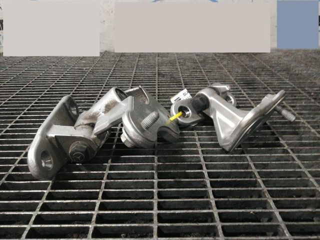 bontott MERCEDES-BENZ GLA-CLASS Ajtó Zsanér (Pozíciófüggetlen)