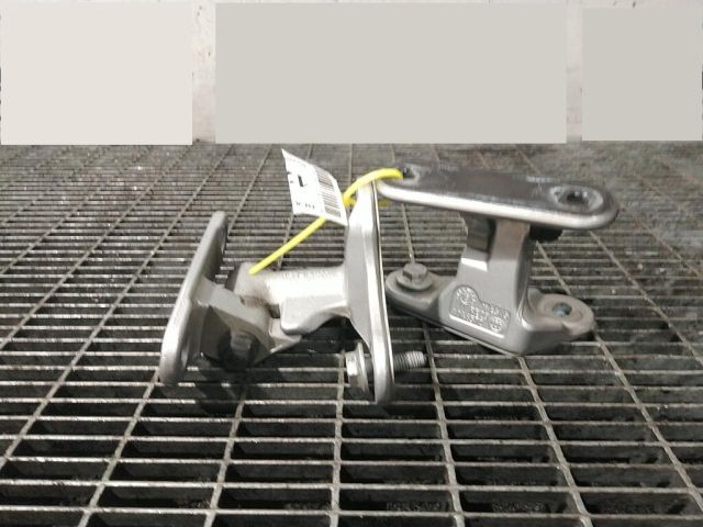 bontott MERCEDES-BENZ GLA-CLASS Ajtó Zsanér (Pozíciófüggetlen)