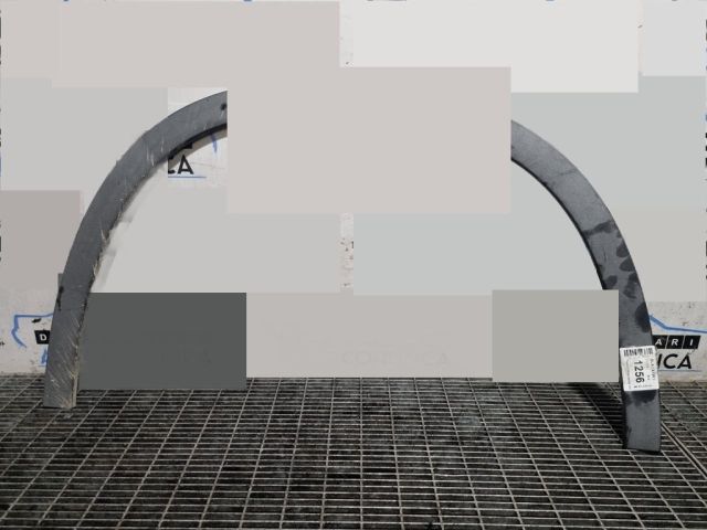 bontott MERCEDES-BENZ GLA-CLASS Bal első Sárvédő Szélesítő