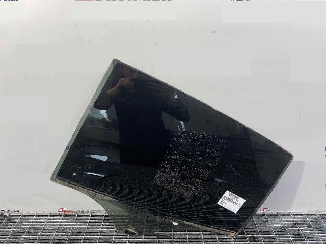 bontott MERCEDES-BENZ GLA-CLASS Bal hátsó Ablak