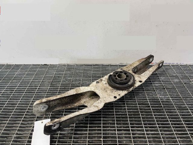 bontott MERCEDES-BENZ GLA-CLASS Bal hátsó Alsó Lengőkar