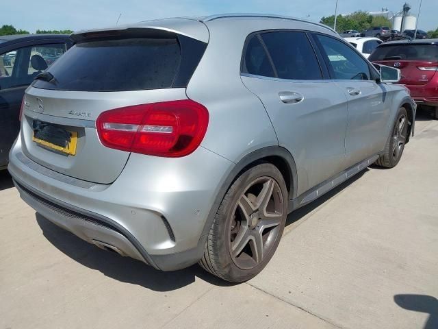 bontott MERCEDES-BENZ GLA-CLASS Bal Napellenző