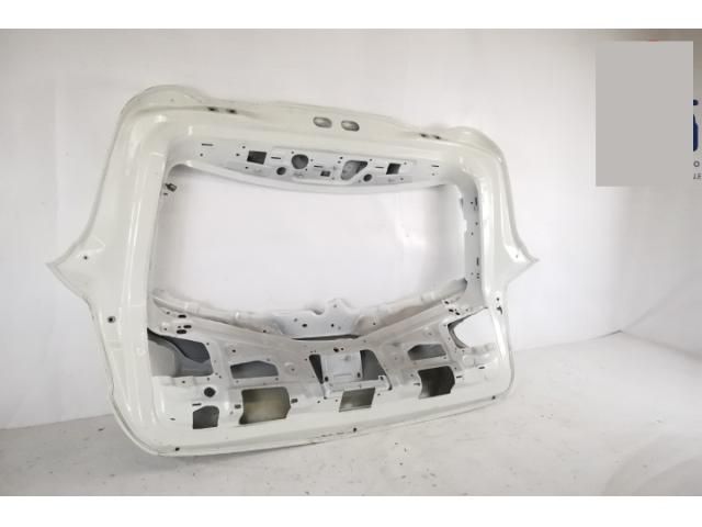 bontott MERCEDES-BENZ GLA-CLASS Csomagtérajtó (Üres lemez)