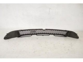 bontott MERCEDES-BENZ GLA-CLASS Első Lökhárító Alsó Középső Díszrács