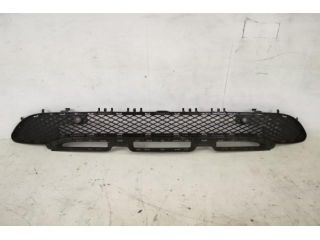 bontott MERCEDES-BENZ GLA-CLASS Első Lökhárító Alsó Középső Díszrács