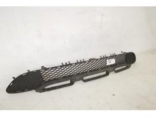 bontott MERCEDES-BENZ GLA-CLASS Első Lökhárító Alsó Középső Díszrács