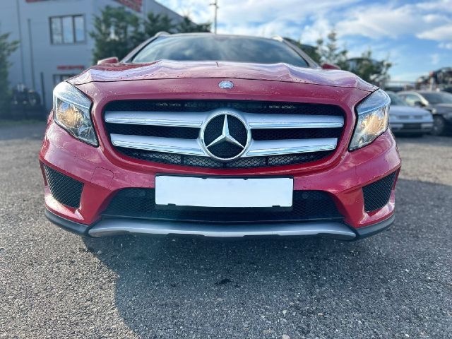 bontott MERCEDES-BENZ GLA-CLASS Első Lökhárító (Részeivel)