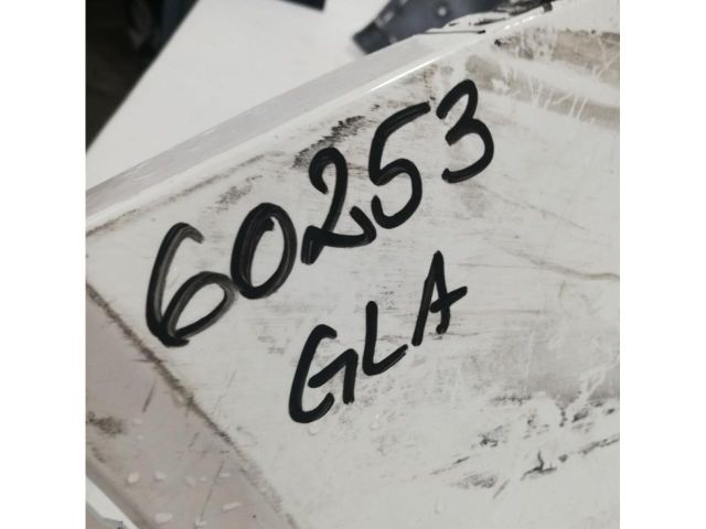 bontott MERCEDES-BENZ GLA-CLASS Első Lökhárító (Üresen)